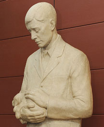 Christian Petersen's Gentle Doctor sculpture