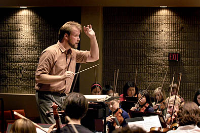 James Hannon directing the ISU Symphony