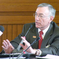 Geoffroy testifying to subcommittee