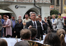 Michael Golemo conducting in Austria